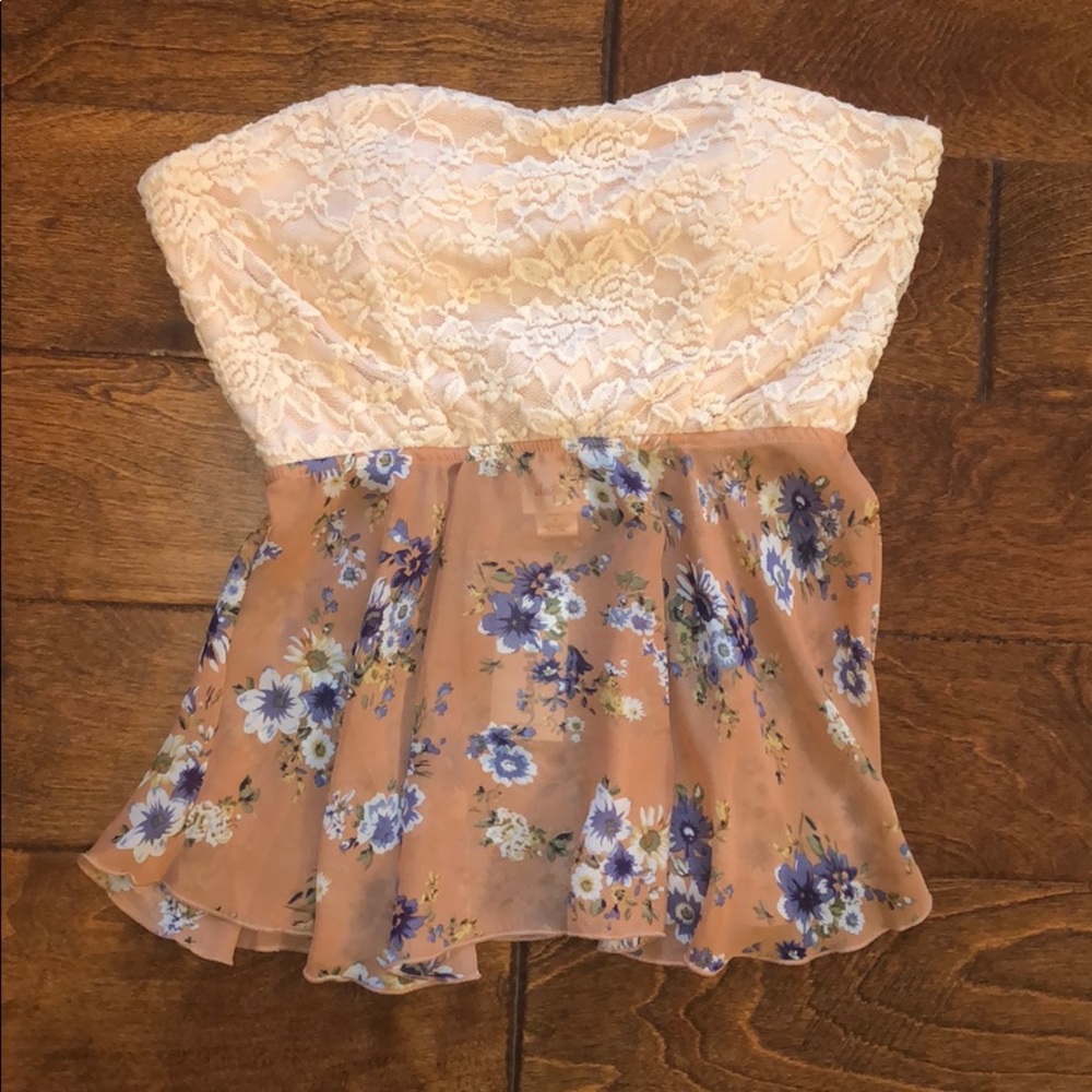 Daytrip BNWT women’s medium strapless top